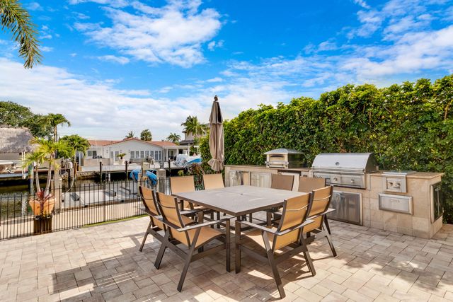 2461 SE 10th Street, Pompano Beach, FL 33062