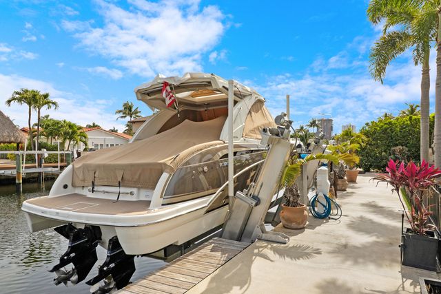2461 SE 10th Street, Pompano Beach, FL 33062