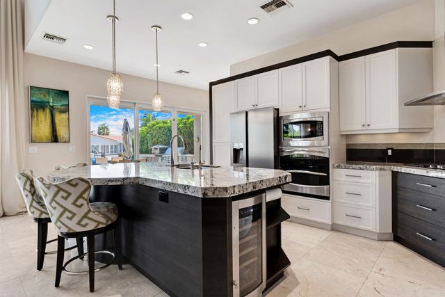 2461 SE 10th Street, Pompano Beach, FL 33062