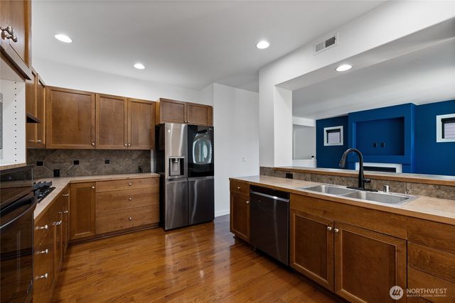 18530 97th Avenue Ct E, Puyallup, WA 98375