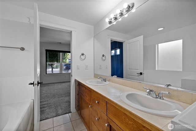 18530 97th Avenue Ct E, Puyallup, WA 98375