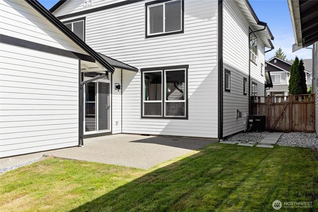 18530 97th Avenue Ct E, Puyallup, WA 98375