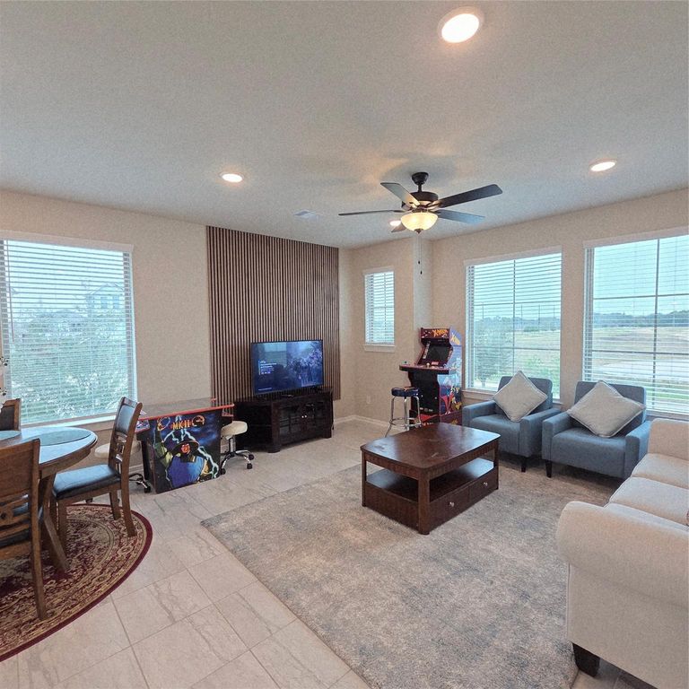 Image 11 of property listing at 23939 Oriole Valley Trail, Katy, TX 77493