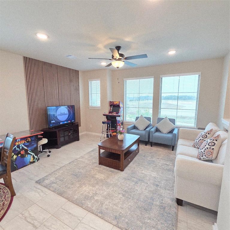 Image 18 of property listing at 23939 Oriole Valley Trail, Katy, TX 77493