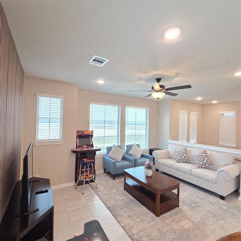 Image 19 of property listing at 23939 Oriole Valley Trail, Katy, TX 77493