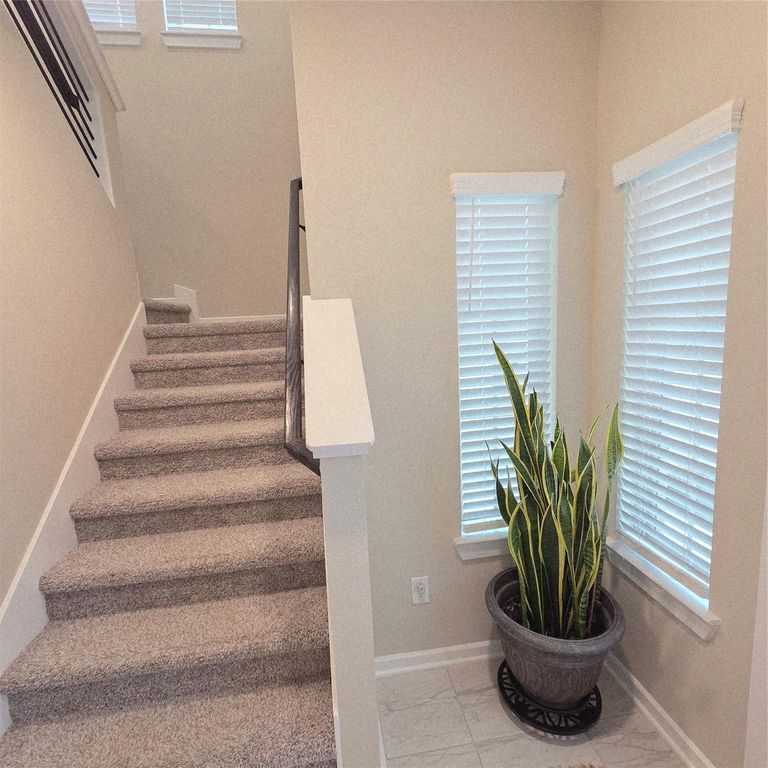 Image 27 of property listing at 23939 Oriole Valley Trail, Katy, TX 77493