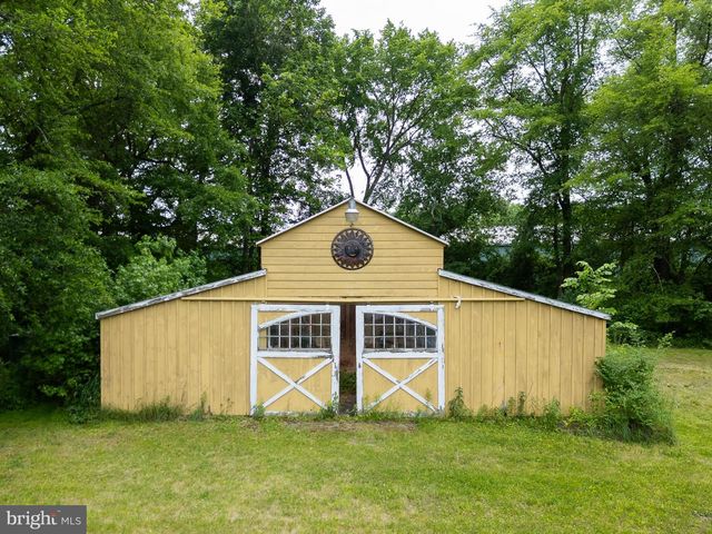 911 MONMOUTH, Cream Ridge, NJ 08514
