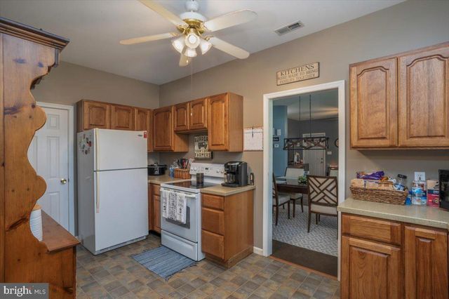 312 CHARLES ST, Hurlock, MD 21643