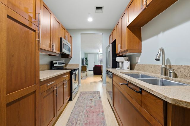 232 SW 14th Avenue, Fort Lauderdale, FL 33312