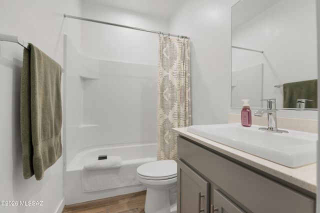 12834 E Russo Drive, Vail, AZ 85641