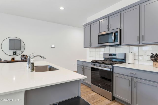 12834 E Russo Drive, Vail, AZ 85641