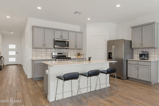 12834 E Russo Drive, Vail, AZ 85641