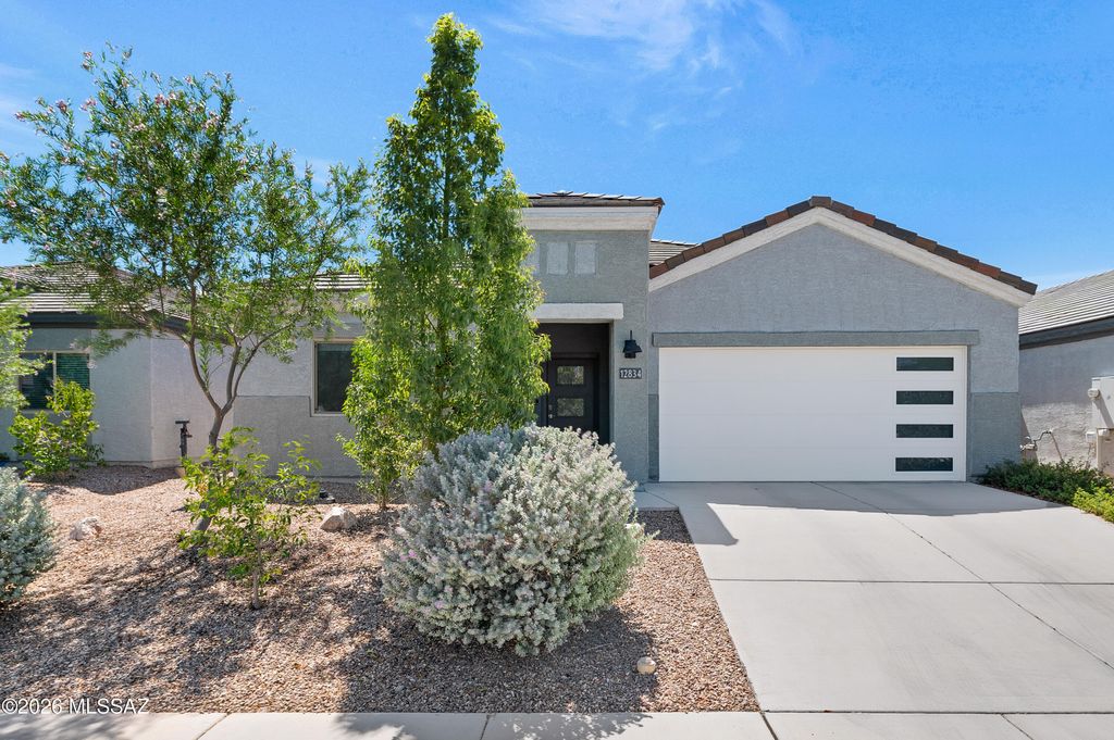 12834 E Russo Drive, Vail, AZ 85641