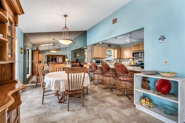 1128 W Rainwood Cir W, Palm Beach Gardens, FL 33410