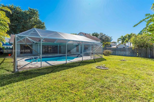 1128 W Rainwood Cir W, Palm Beach Gardens, FL 33410