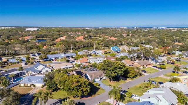 1128 W Rainwood Cir W, Palm Beach Gardens, FL 33410