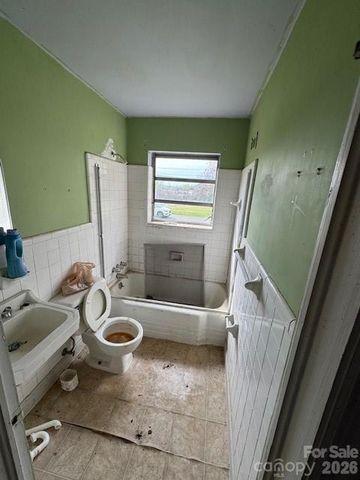 408 Clark Boulevard, Charlotte, NC 28262