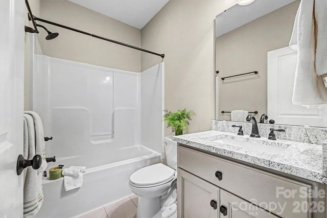 7718 Farmbrook Drive, Waxhaw, NC 28173