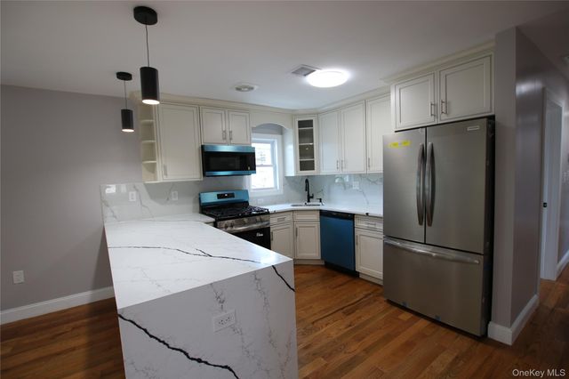 18112 145th Avenue, Springfield Gardens, NY 11413