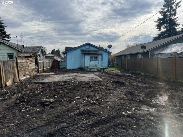 131 17TH Ave, Longview, WA 98632