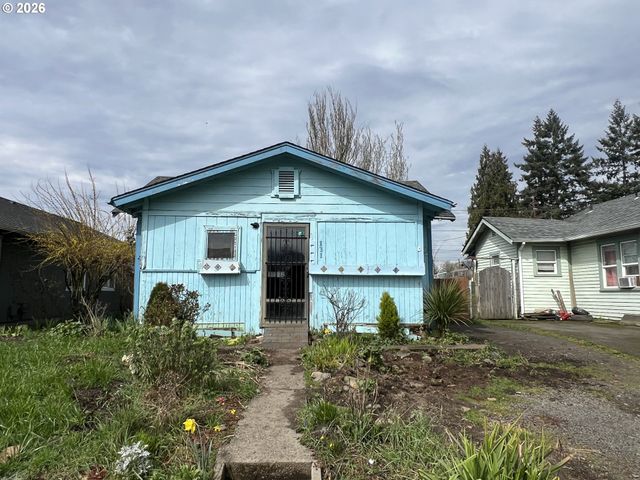 131 17TH Ave, Longview, WA 98632