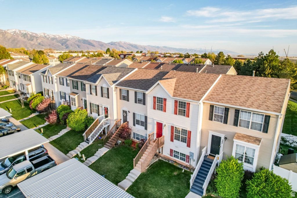 348 E 500 S, Clearfield, UT 84015