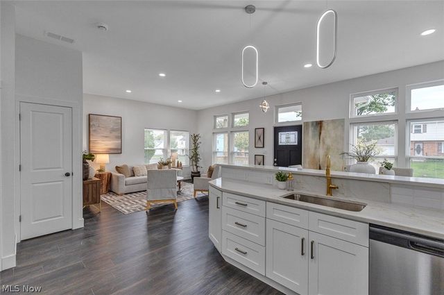 21206 Hansen Road, Maple Heights, OH 44137