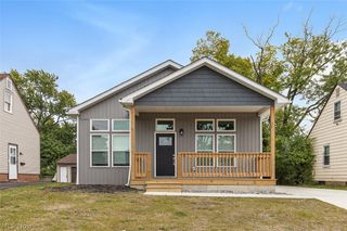 21206 Hansen Road, Maple Heights, OH 44137
