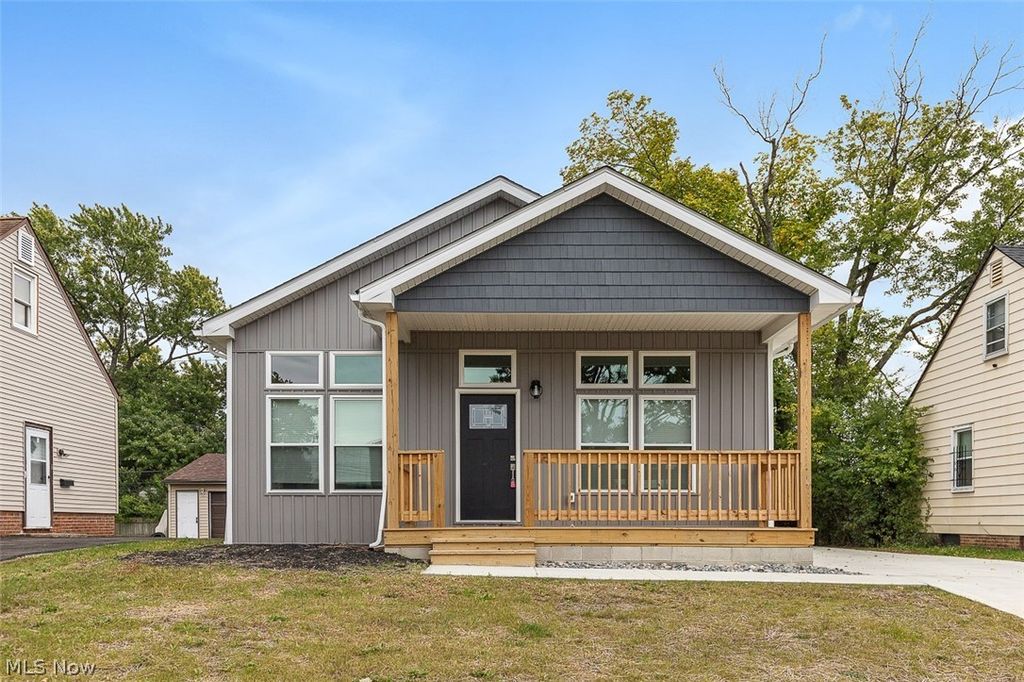 21206 Hansen Road, Maple Heights, OH 44137