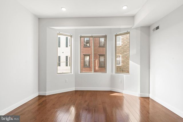 827 LELAND ST, Philadelphia, PA 19130