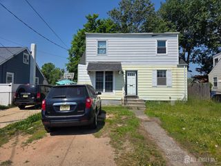 201 SE summerhill Road SE, Spotswood, NJ 08884