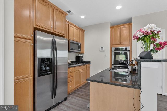 7202 LITTLE THAMES DR, Gainesville, VA 20155