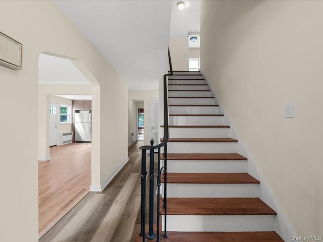 198 Canterbury, Lynbrook, NY 11563