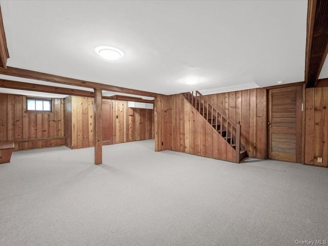 198 Canterbury, Lynbrook, NY 11563