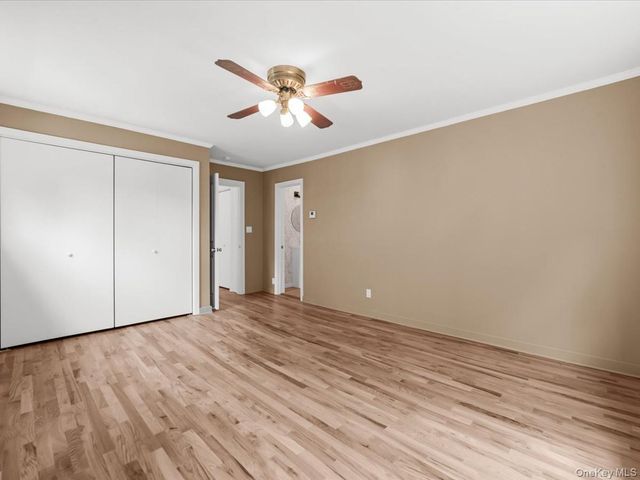 198 Canterbury, Lynbrook, NY 11563