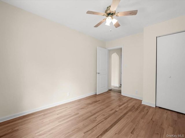 198 Canterbury, Lynbrook, NY 11563