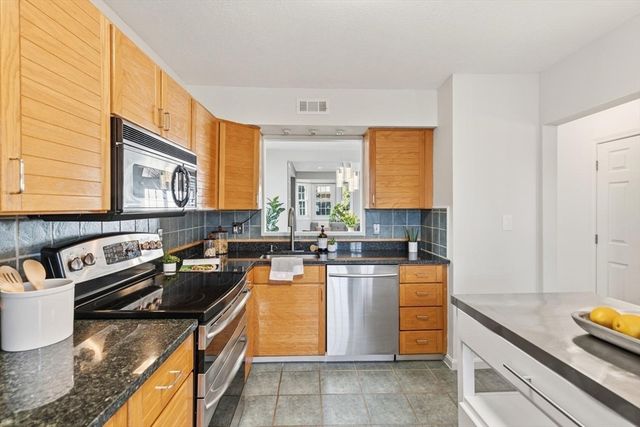 299 Lincoln St 299, Revere, MA 02151