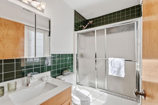 299 Lincoln St 299, Revere, MA 02151