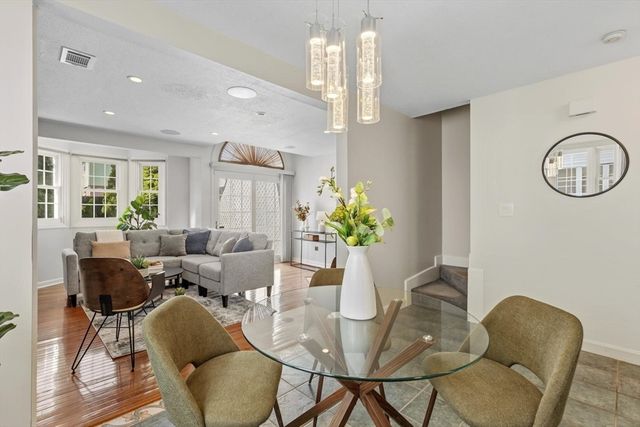 299 Lincoln St 299, Revere, MA 02151