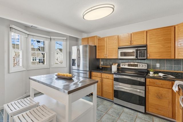 299 Lincoln St 299, Revere, MA 02151