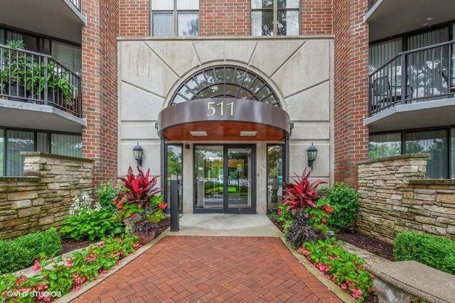 511 Aurora Avenue 516, Naperville, IL 60540