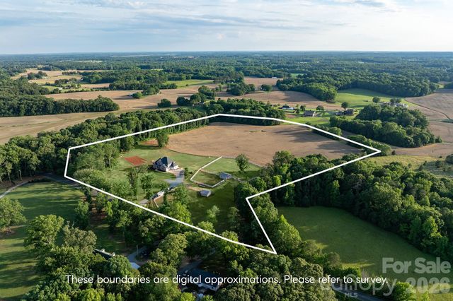2206 Camden Road, Wingate, NC 28174