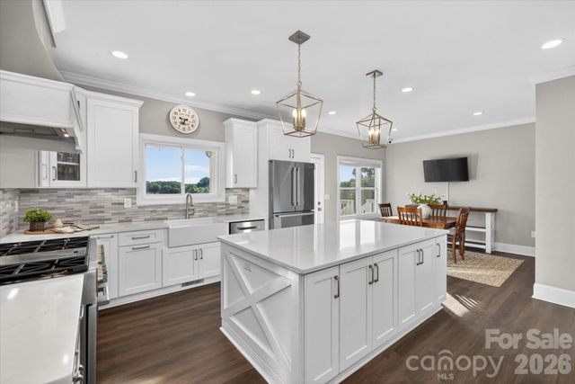 2206 Camden Road, Wingate, NC 28174