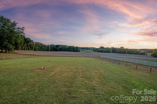 2206 Camden Road, Wingate, NC 28174