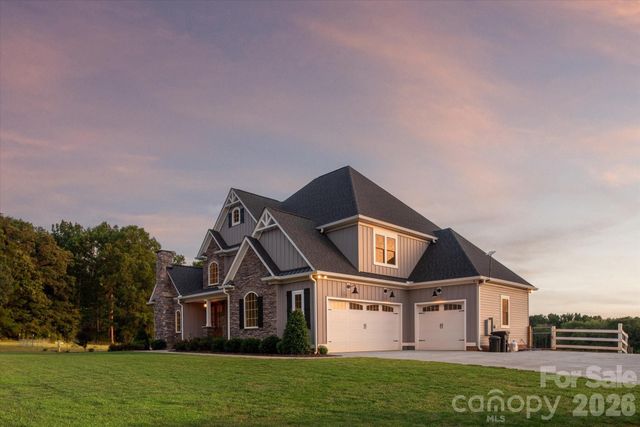 2206 Camden Road, Wingate, NC 28174