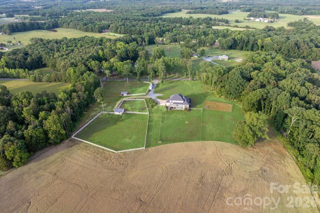 2206 Camden Road, Wingate, NC 28174