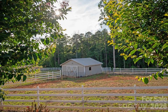 2206 Camden Road, Wingate, NC 28174