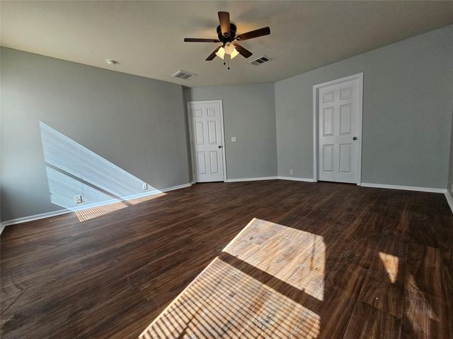 580 Hometown PKWY, Kyle, TX 78640