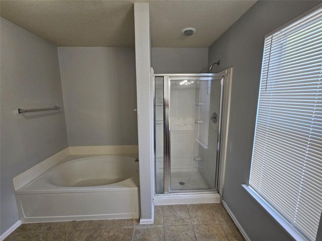 580 Hometown PKWY, Kyle, TX 78640