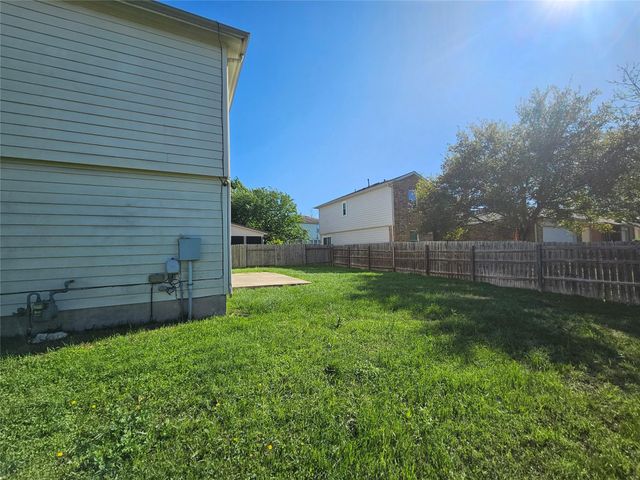 580 Hometown PKWY, Kyle, TX 78640